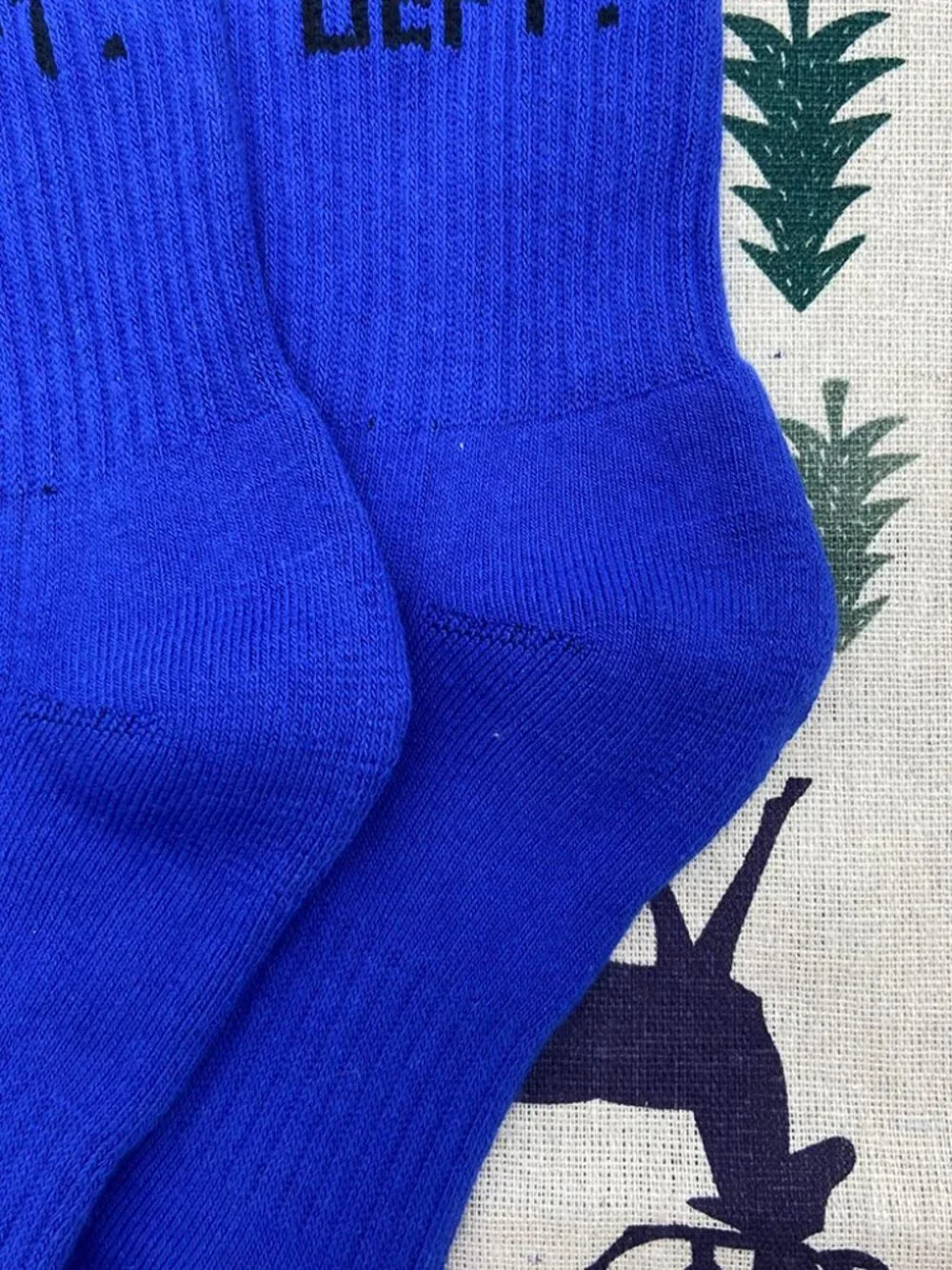 Gallery Dept Black Logo Embroidered Dark Blue Cotton Sports Socks